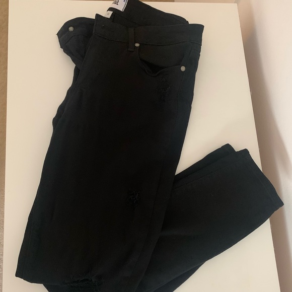PAIGE Denim - Black Paige High Waisted Ripped Knee Jeans- Size 31